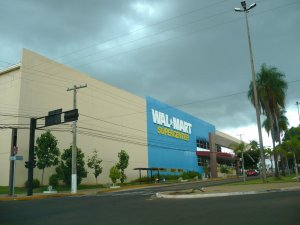 Última loja da Walmart em Campo Grande fecha as portas no domingo